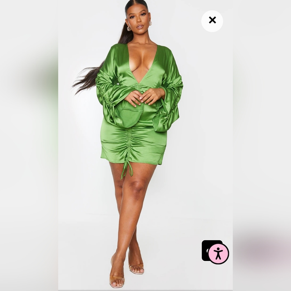 Prettylittlething US26 Olive